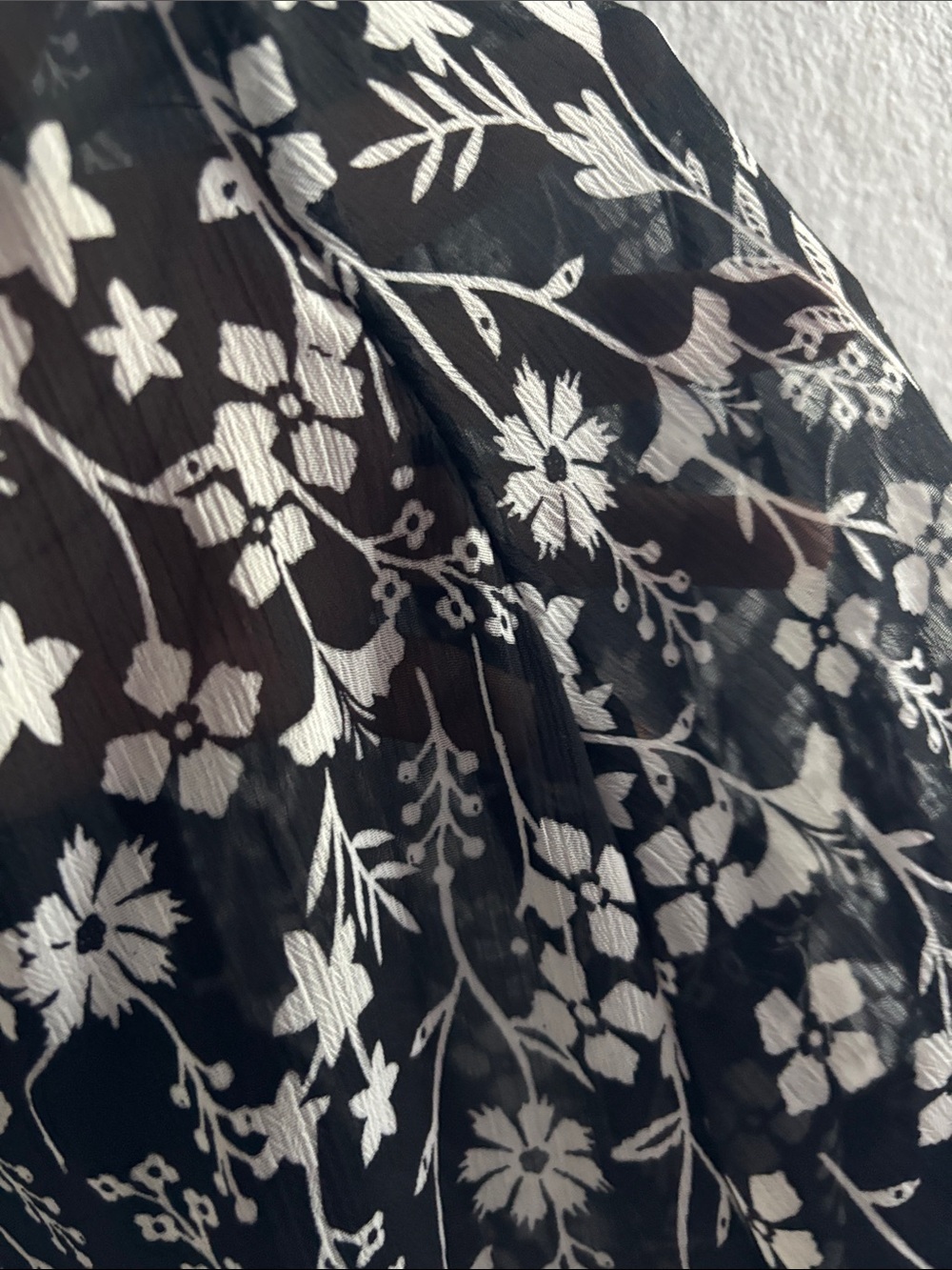 Calvin Klein Black and White Floral Midi Dress - Picture 6 of 7